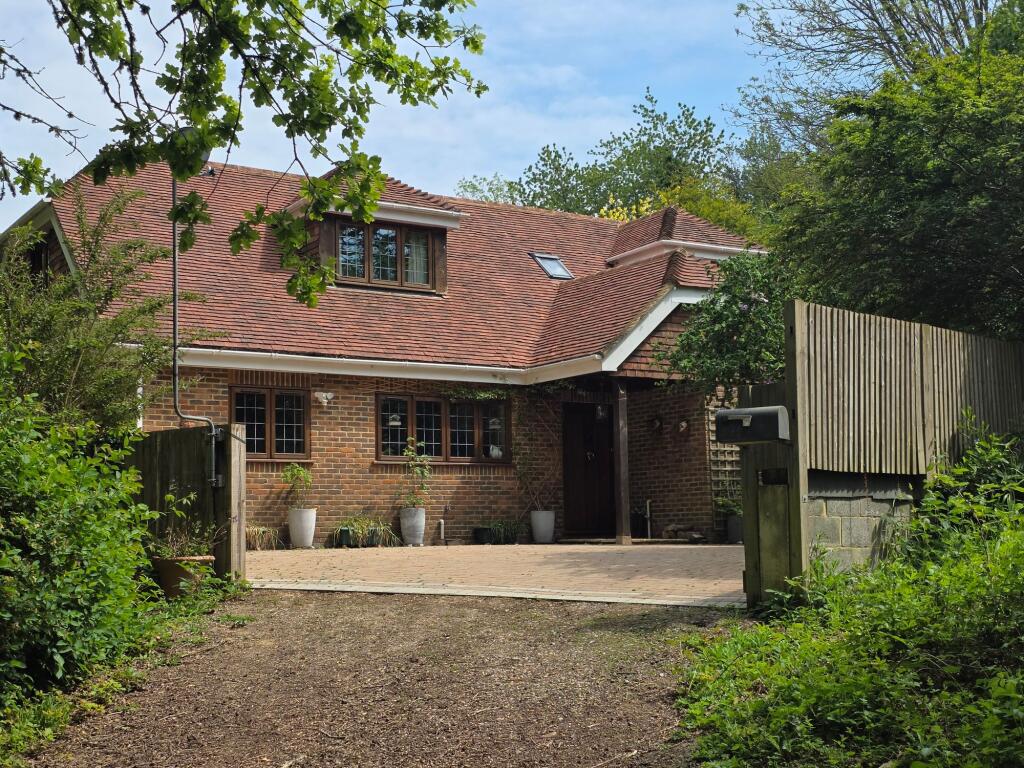 Main image of property: London Road, Battle, TN33