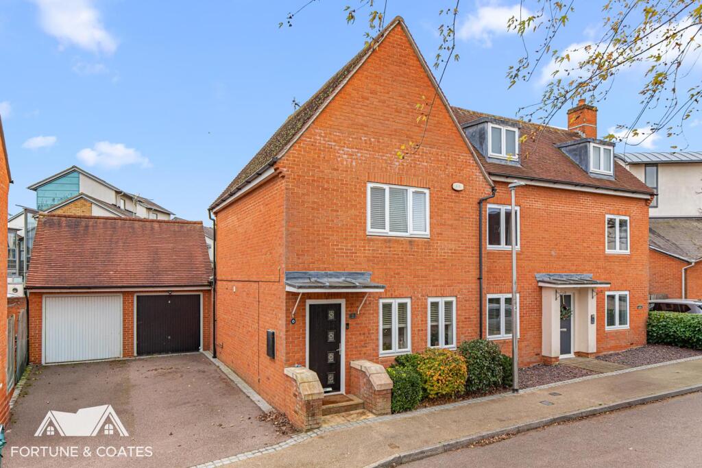 Main image of property: Crossway, Newhall, Harlow