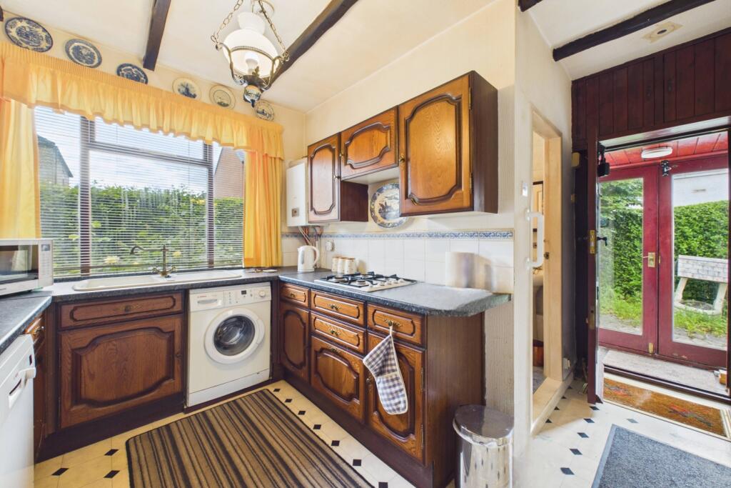 Seagrave Road, Sheffield, South Yorkshire, S12 - View 5
