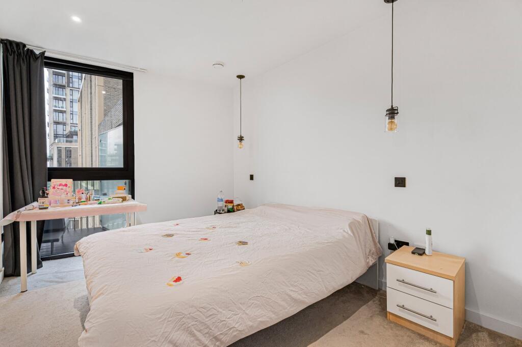 Apartment in London, London Dock, Wapping - More