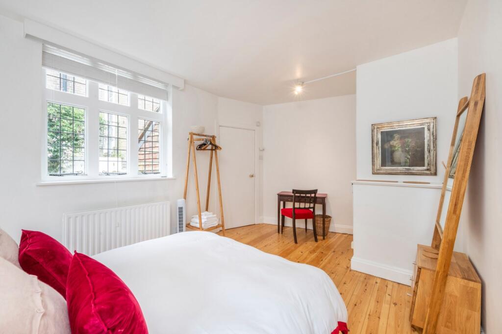 House in London - More
