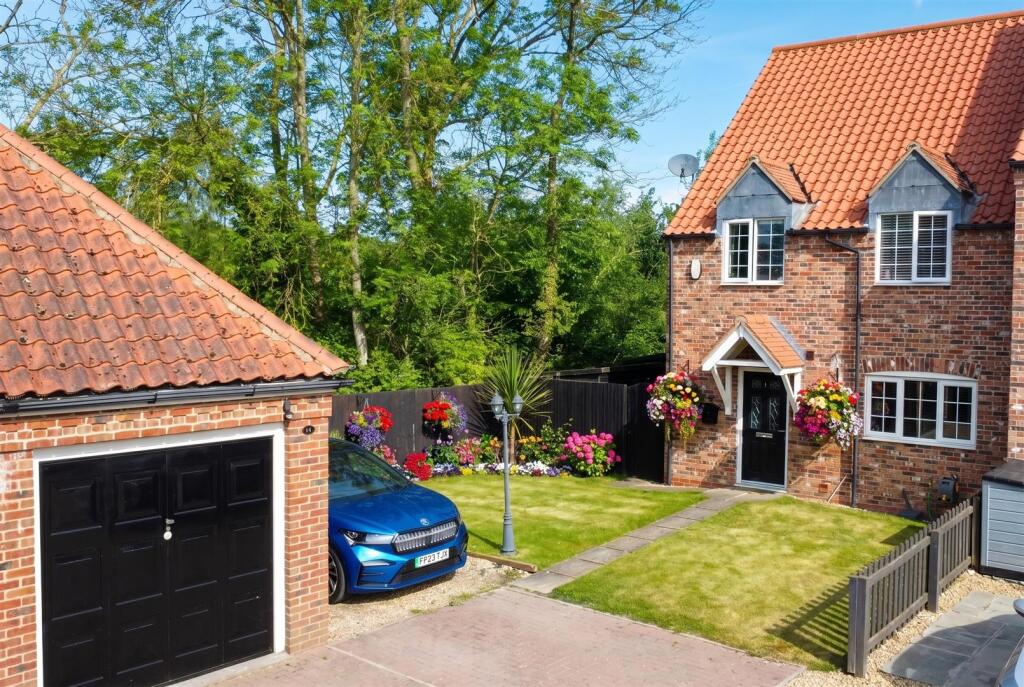Main image of property: Skayman Fields, Carlton-Le-Moorland, Lincoln