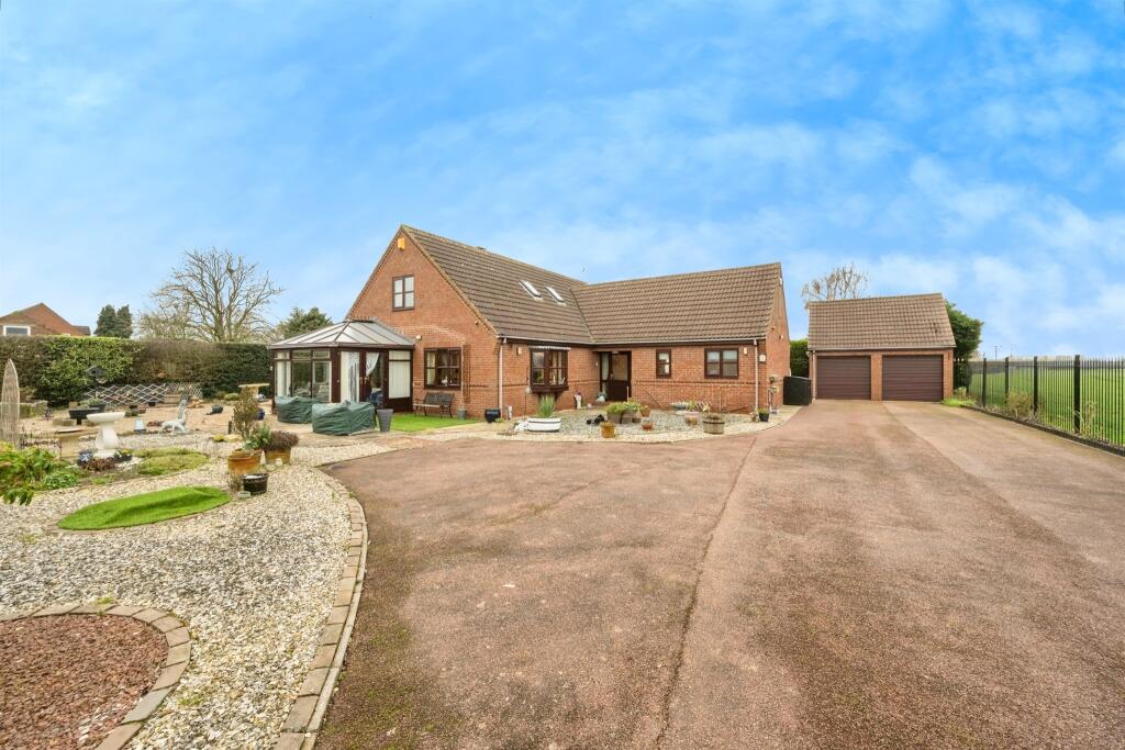 Main image of property: Slay Pit Close, Hatfield Woodhouse, Doncaster