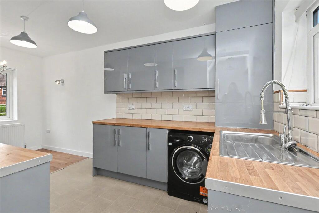 House in Leeds - View 4