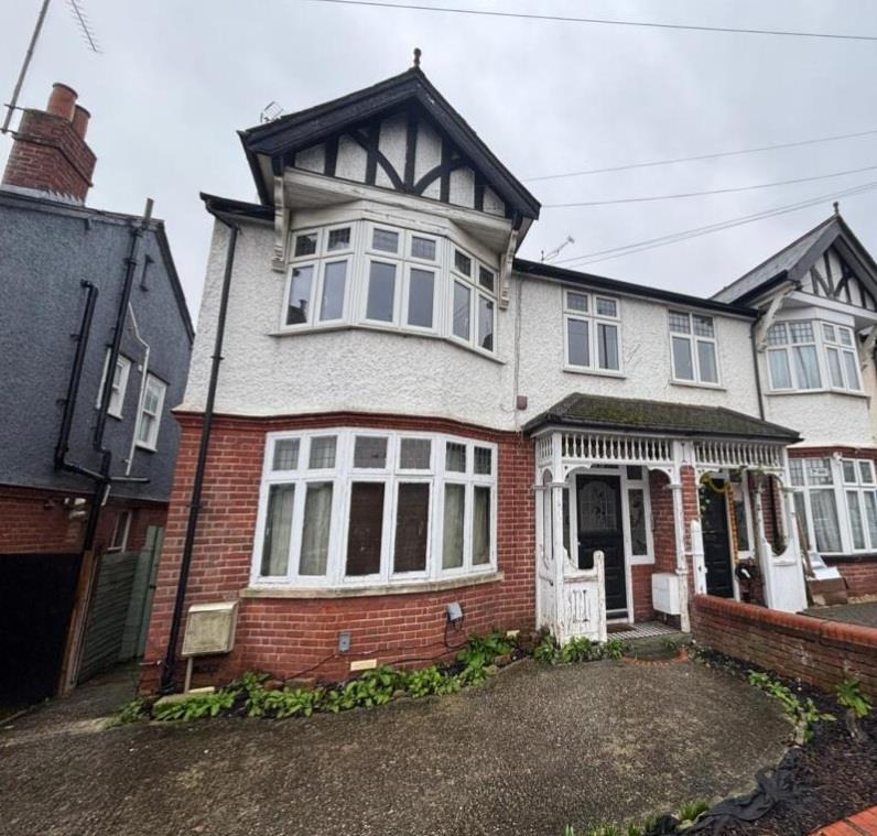 Main image of property: Russell Street, Reading, RG1