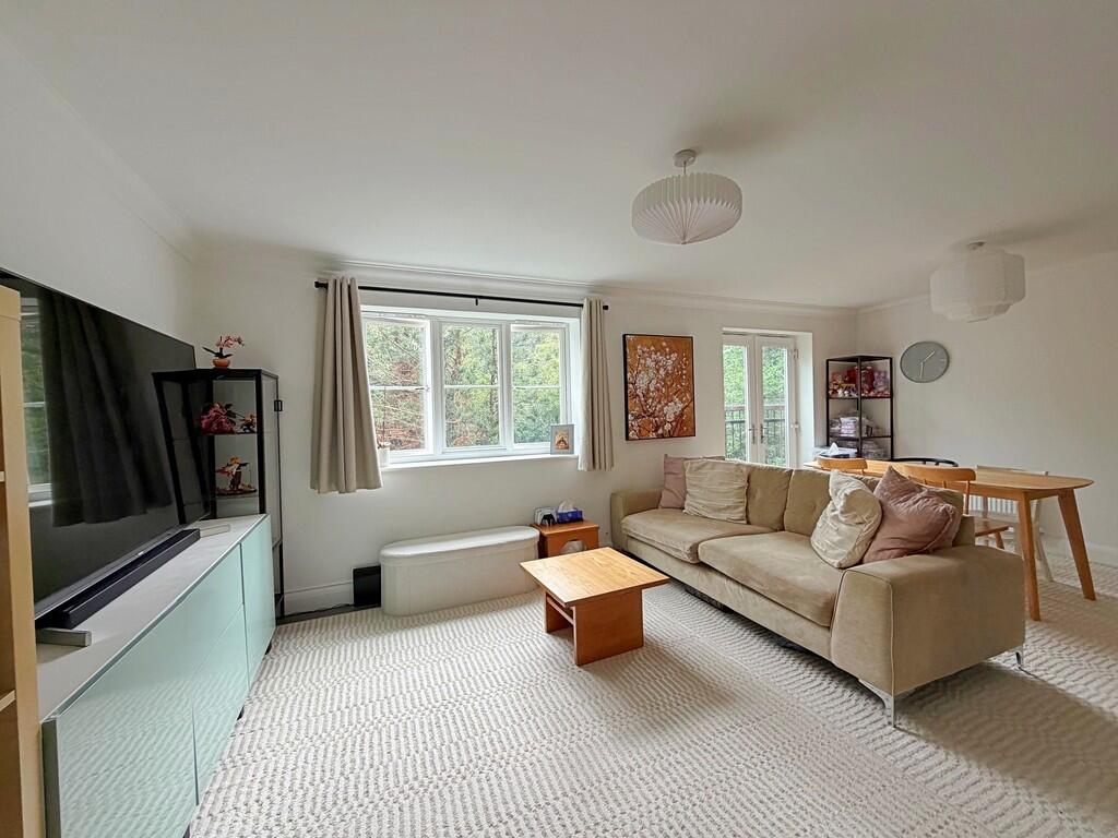 Apartment in Warwick, Crackley, Kenilworth - More