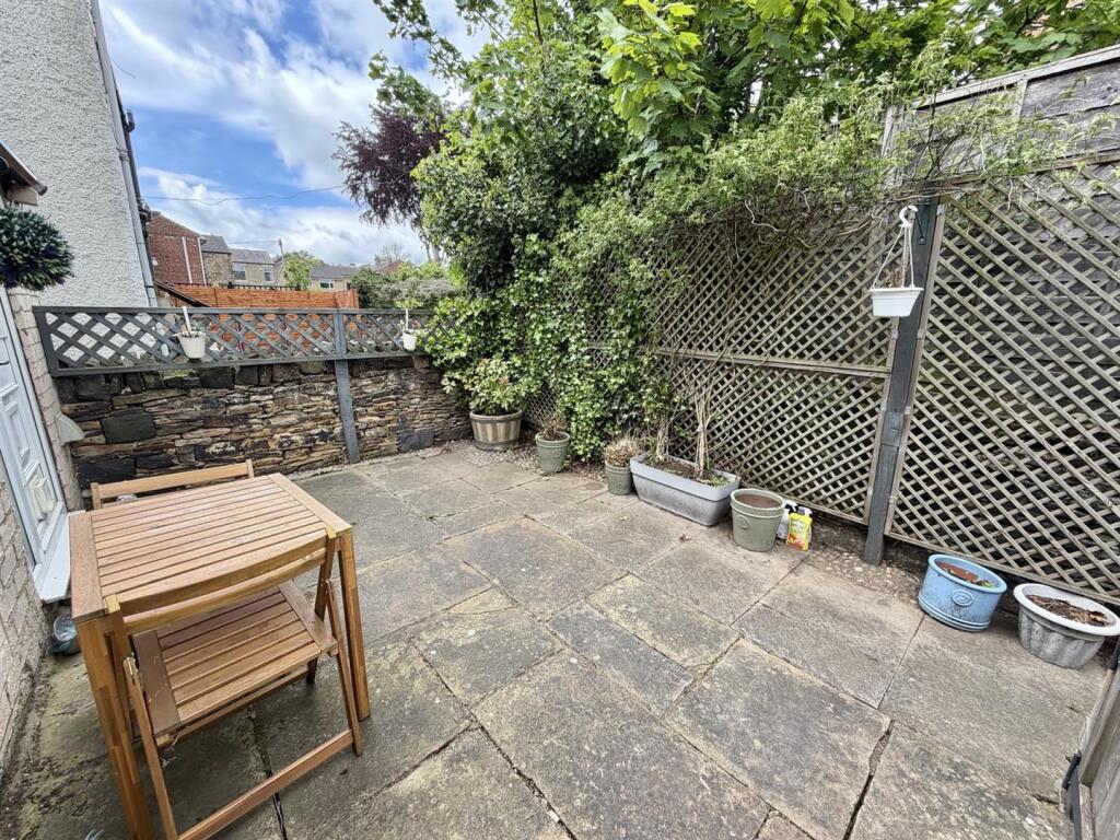 Flash Lane, Mirfield photo 4