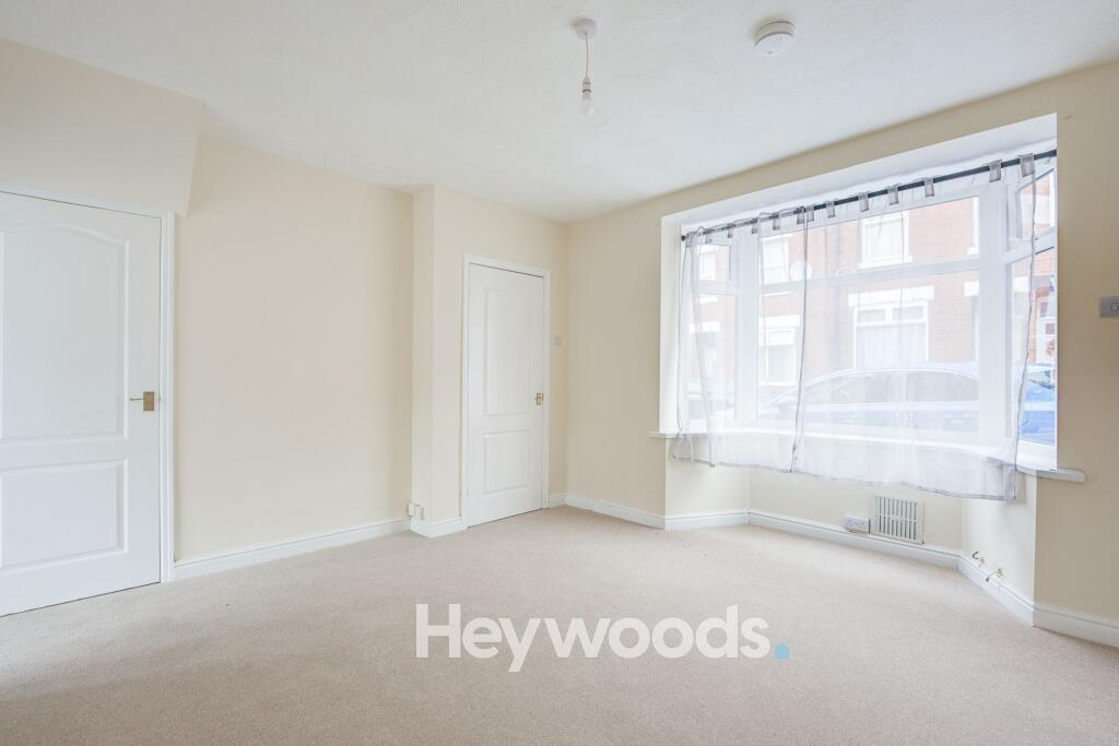 House in Stoke-on-Trent - View 4