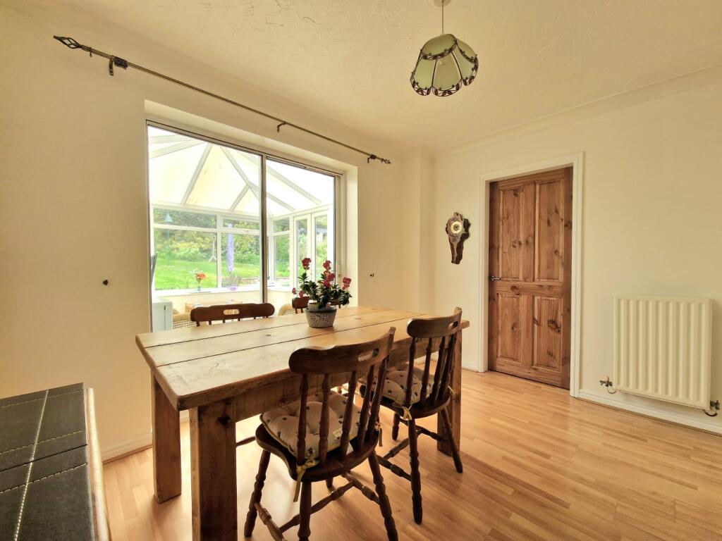 Chase Side Drive, Rugeley photo 5
