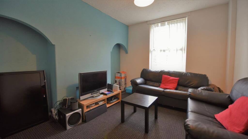 Main image of property: 3 THORNVILLE CRESCENT