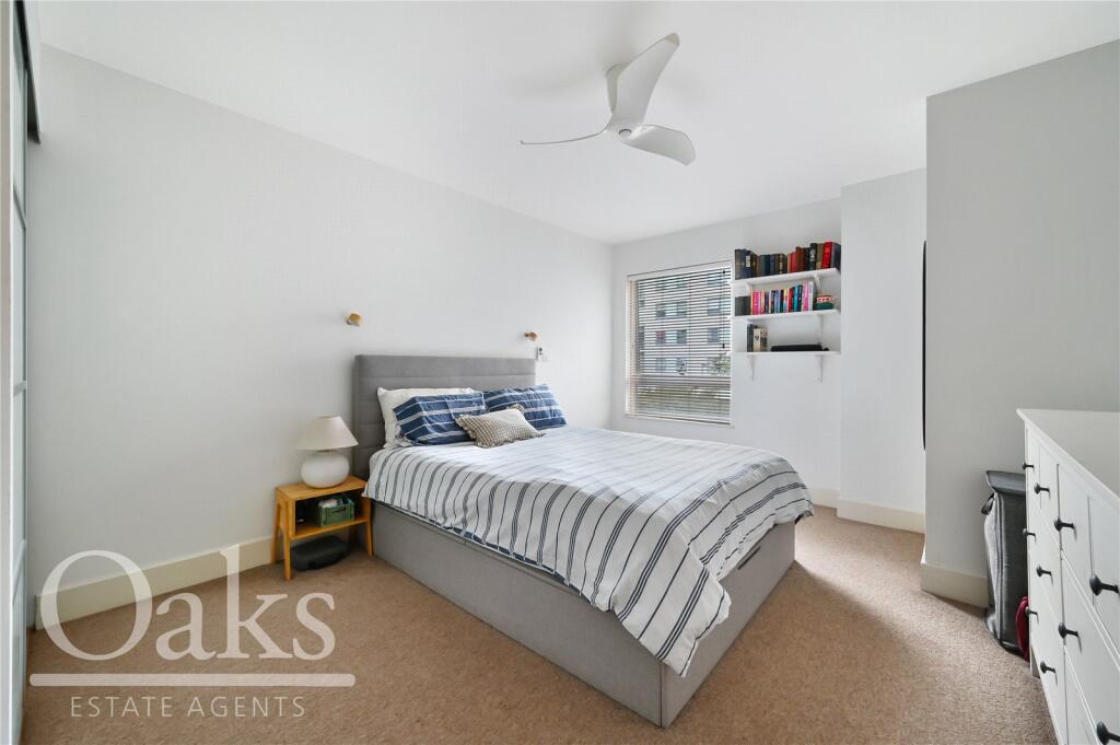 Apartment in London - View 5