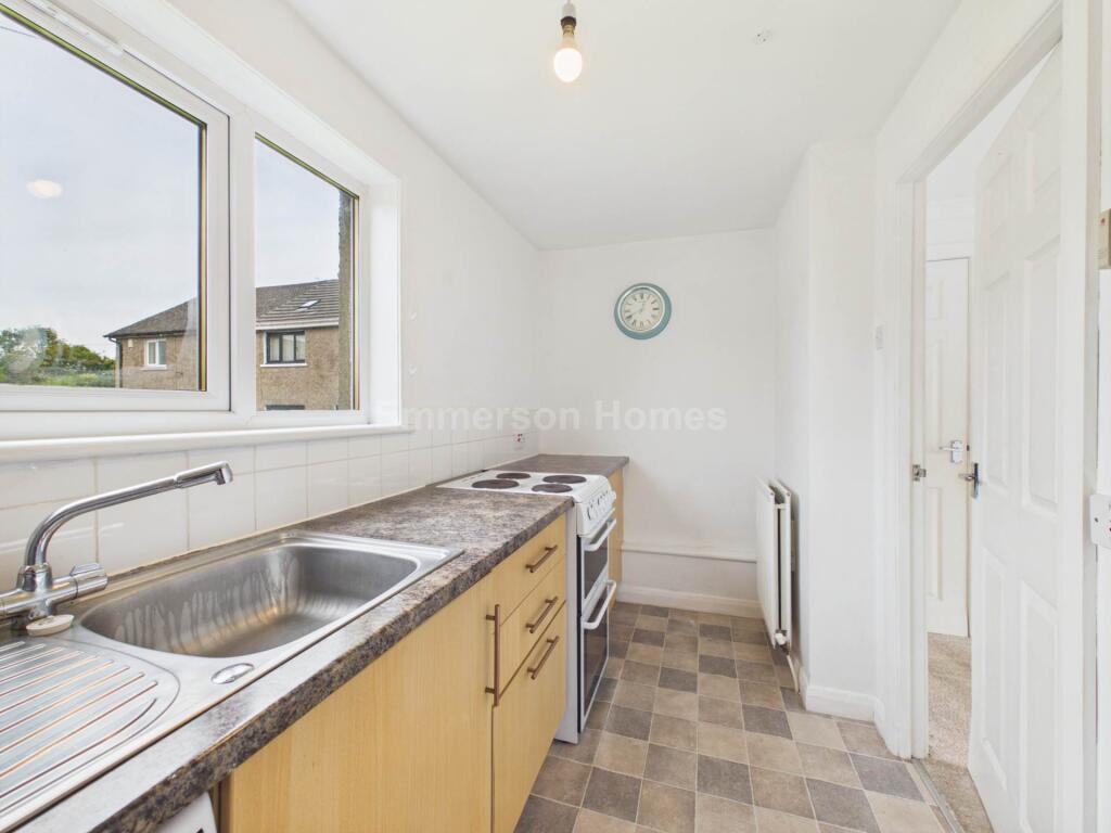 Apartment in Paisley, Renfrewshire - View 5