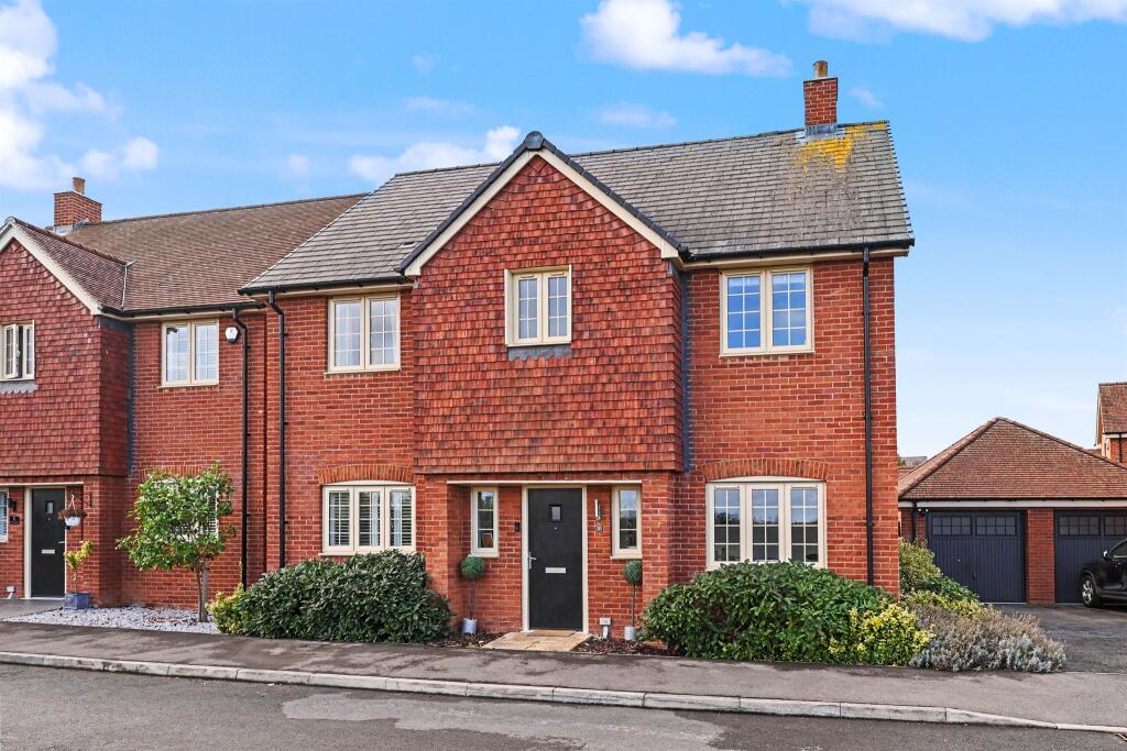 4-bed detached on Brandon Close, Aston Clinton, Aylesbury, £700,000