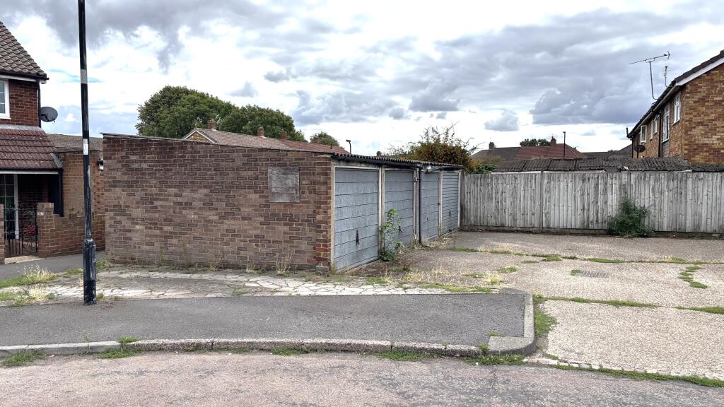 Garages at Wordsworth Road (Site 1), Berkshire, SL2 2NT - View 5
