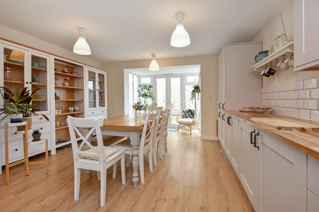 House in Exeter - View 5