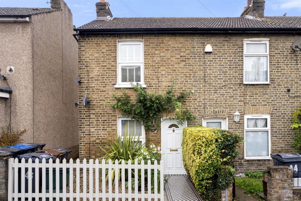 Main image of property: St. Peters Street, South Croydon