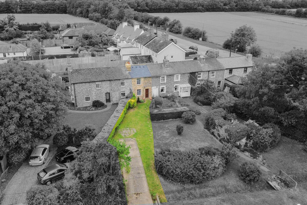 Main image of property: Coploe Road, Ickleton, Saffron Walden, Essex, CB10