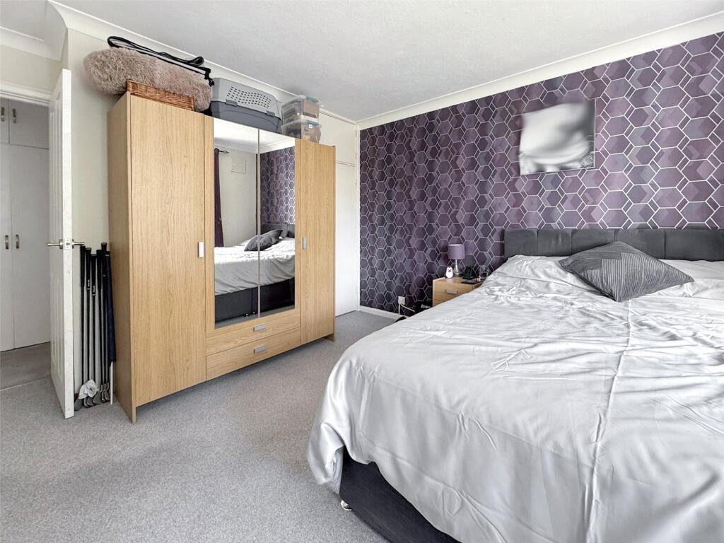 Apartment in Brighton - View 5