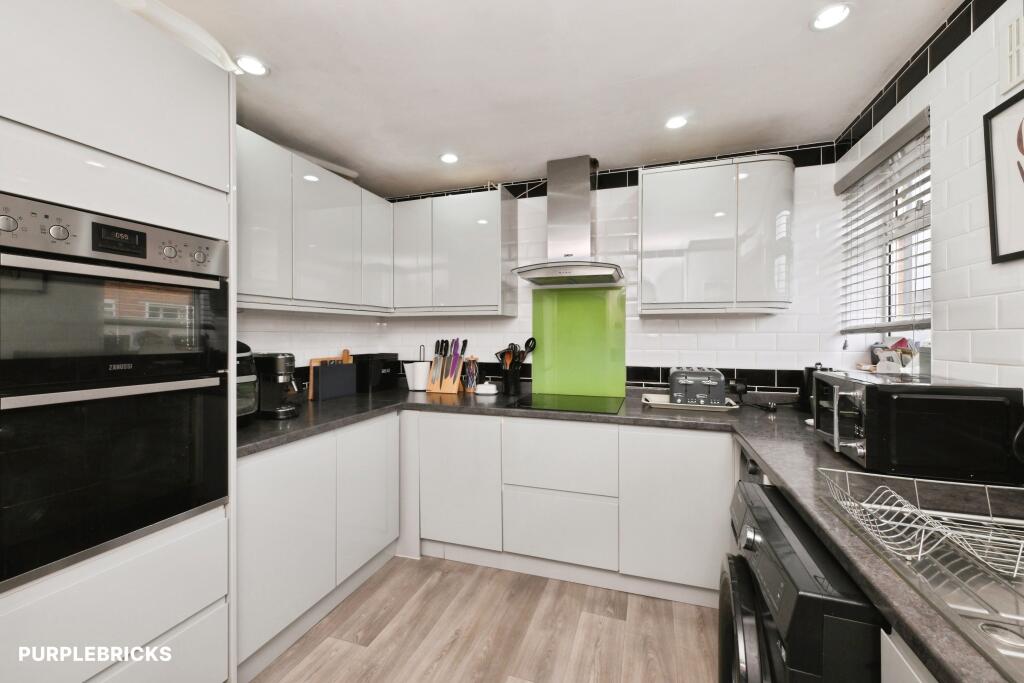 House in Broxbourne, Churchgate - View 4