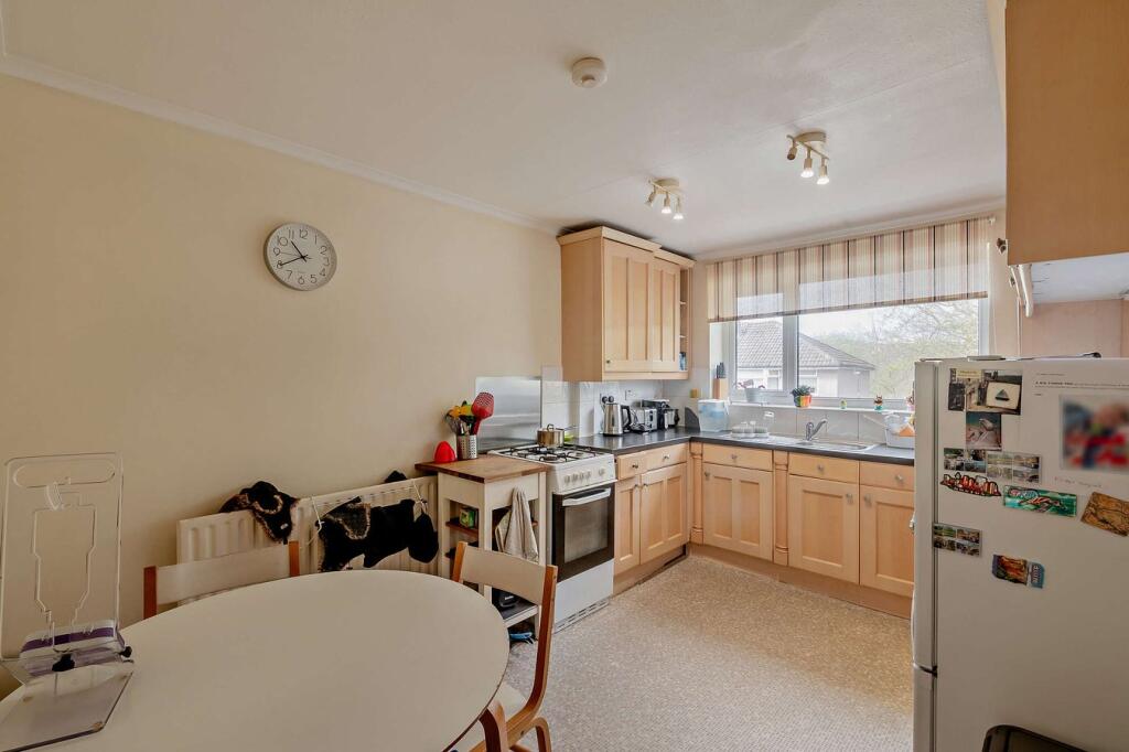 Park Drive Road, Keighley, BD21 - View 6