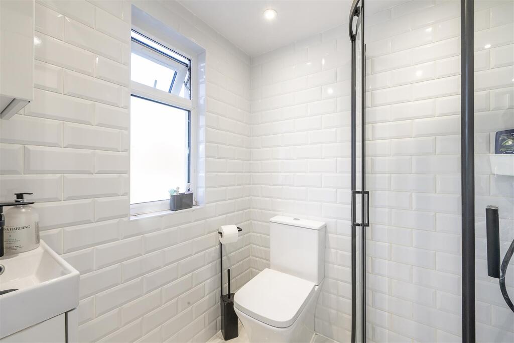 Additional image 10 of Masefield Road, Harpenden