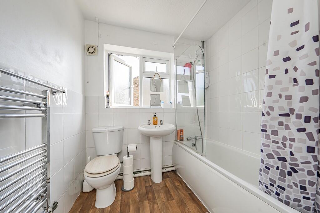 House in Southall - View 5