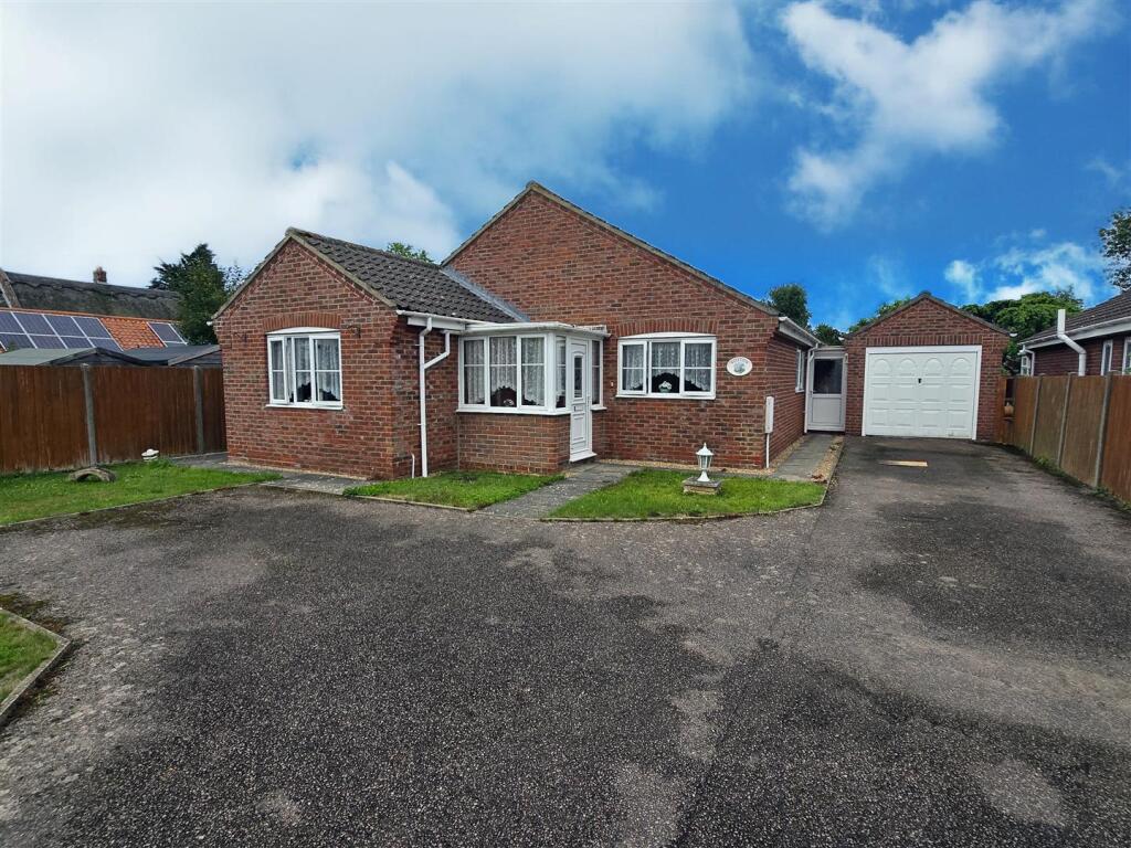 Main image of property: Back Lane, Catfield