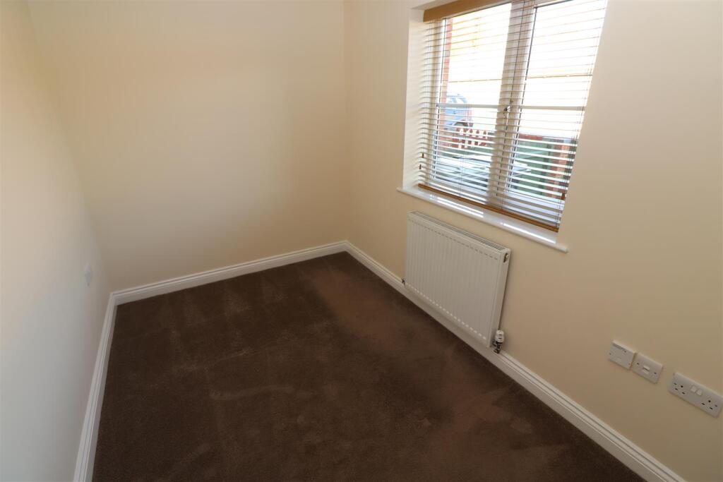 House in Higham Ferrers, North Northamptonshire - View 5