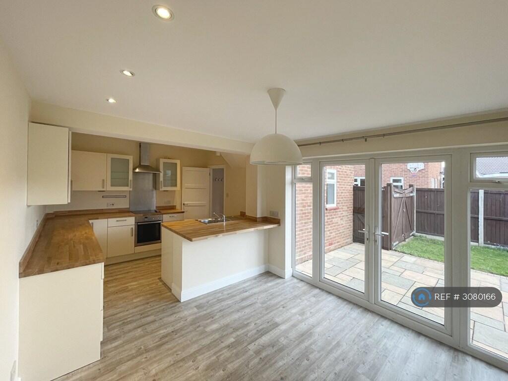 Main image of property: Green Park Road, Norwich, NR10
