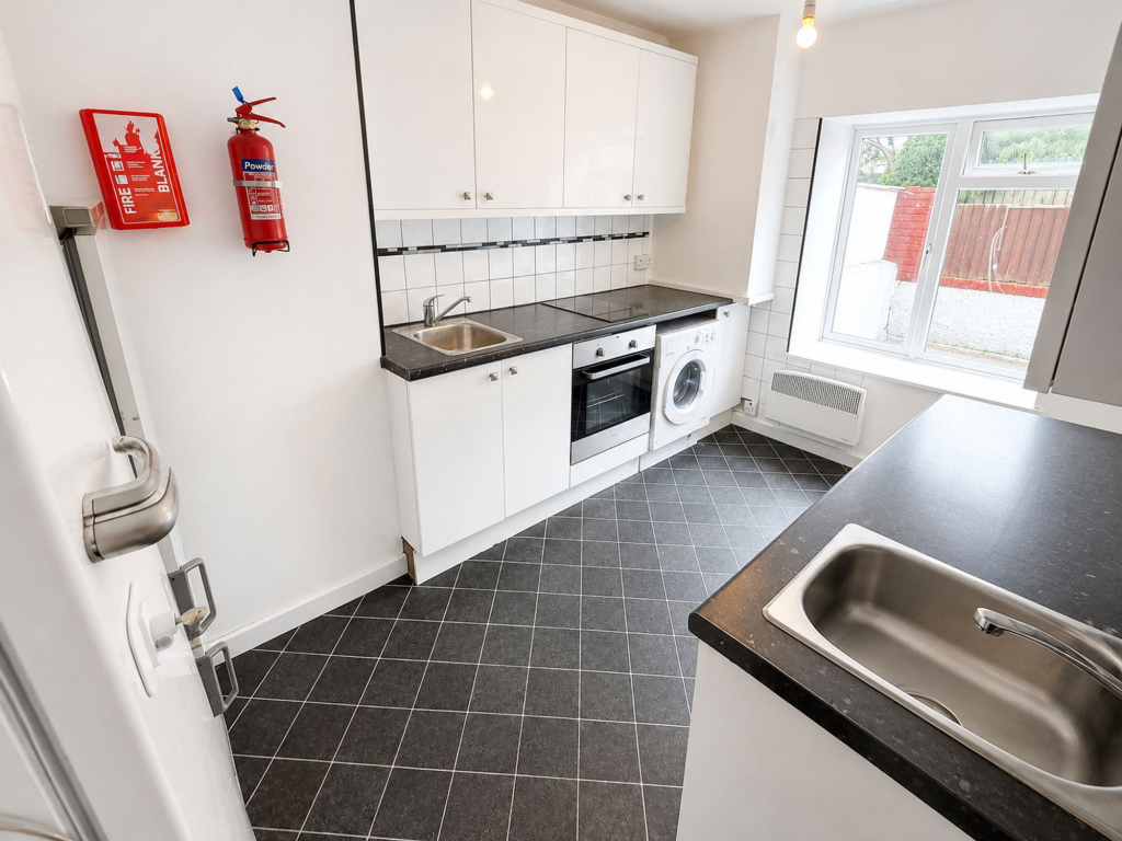 31 West Street, Bristol, BS3 - View 5
