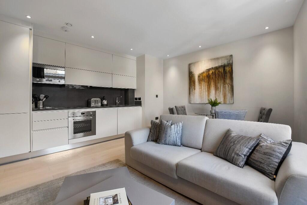 2 bedroom semi-detached house for rent