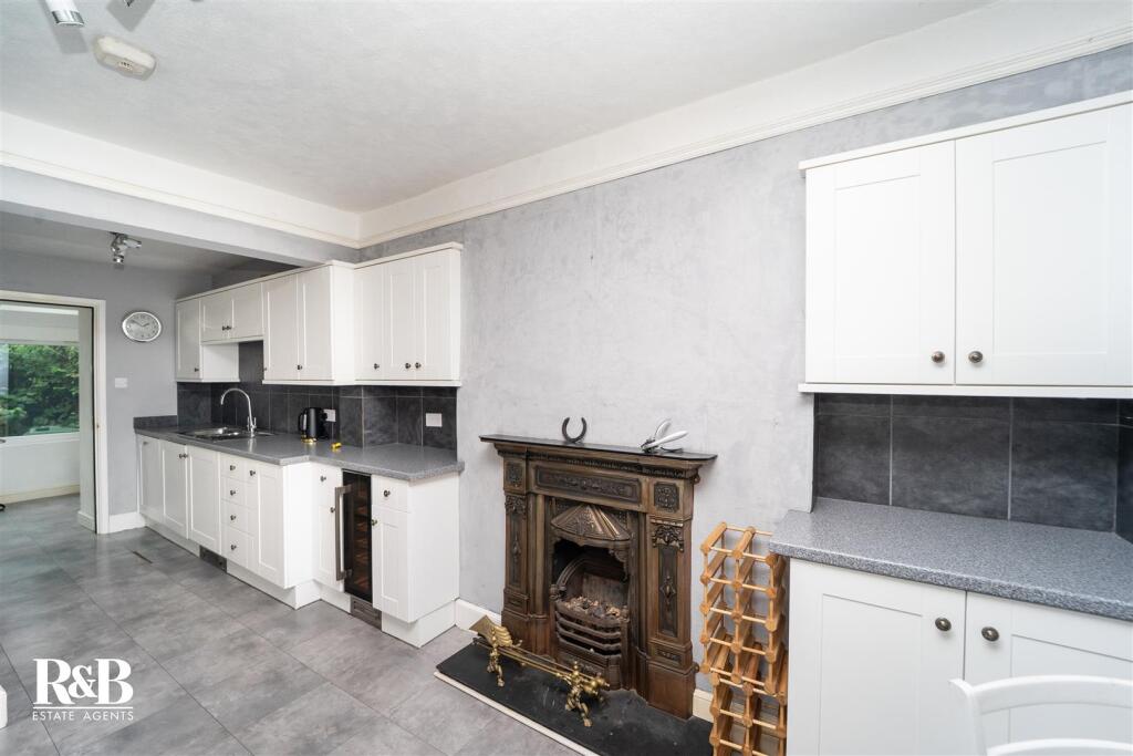 House in Lancaster - View 5
