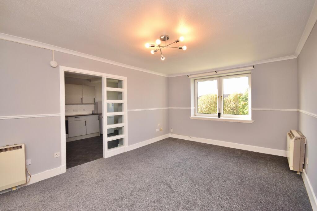 Apartment in Glasgow, Balgrayhill, Springburn - View 5