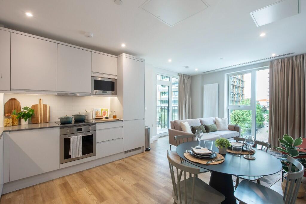 Main image of property: Moat Street, London, SW11