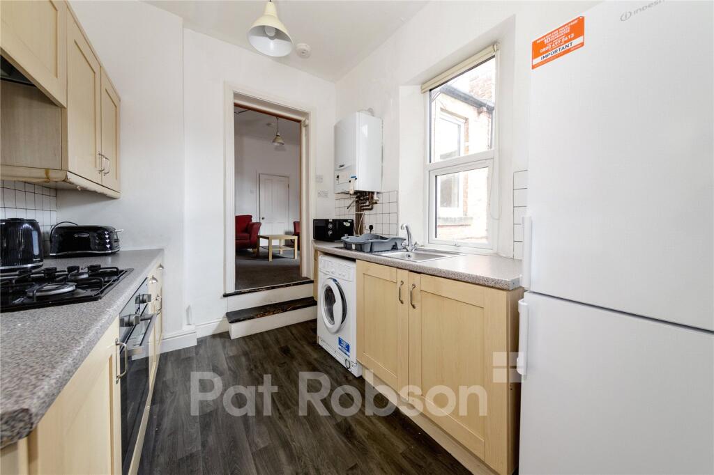 Apartment in Newcastle upon Tyne - View 4