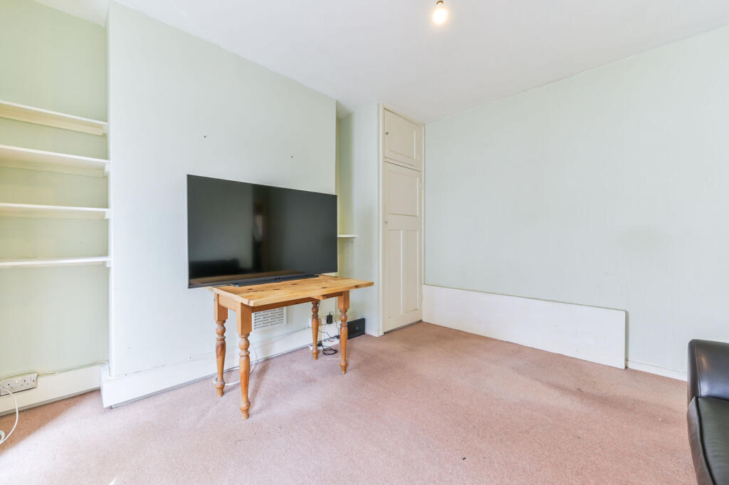 Apartment in London - More
