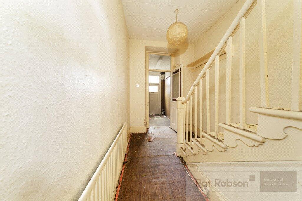 Apartment in Newcastle upon Tyne, South Gosforth - View 6
