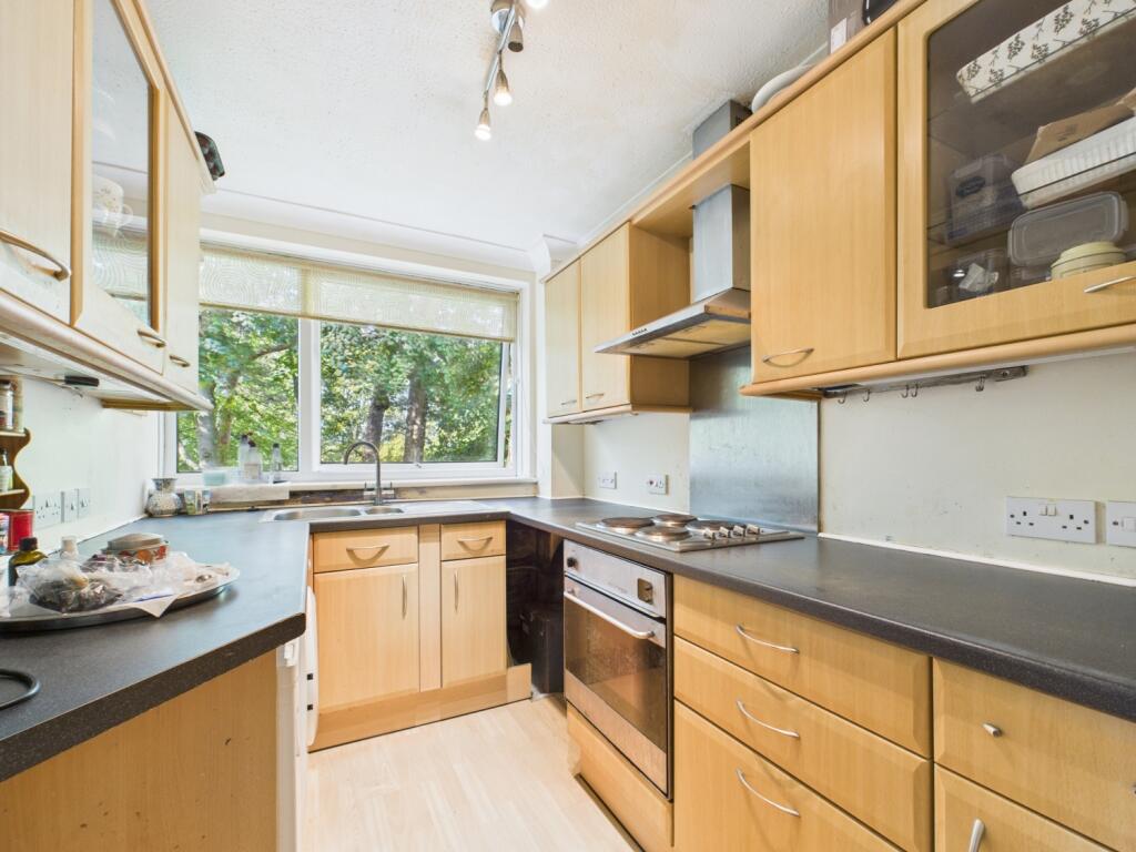 Lytham Court Cardwell Crescent, Ascot, Berkshire, SL5 photo 4
