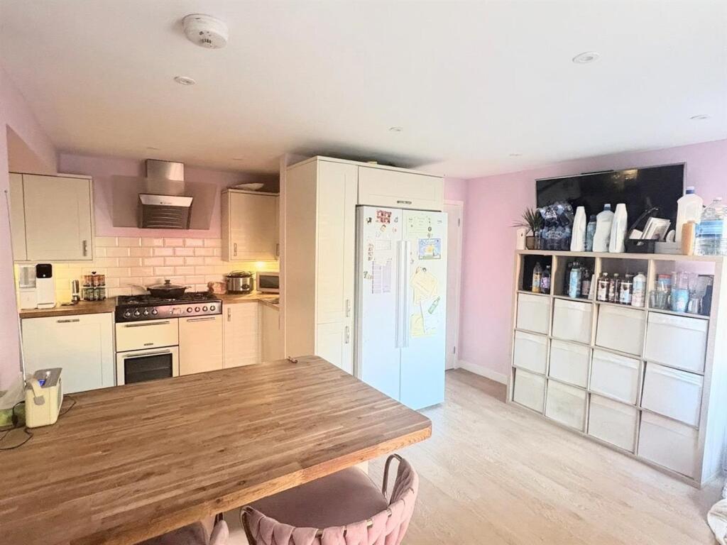 Underwood Road, Bishopstoke photo 5