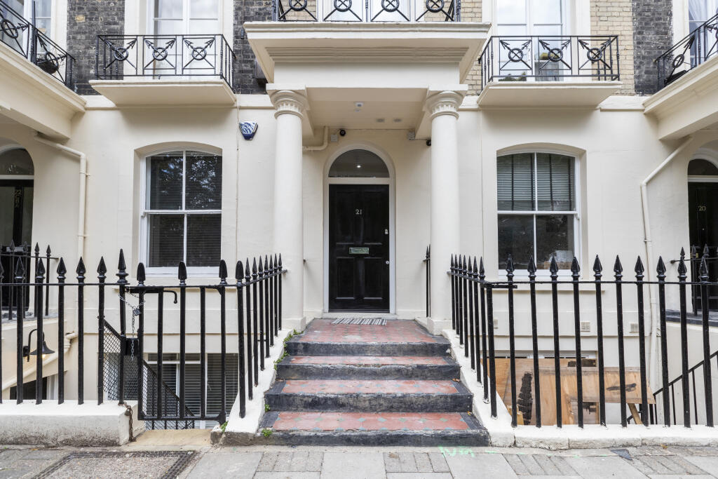 1 bedroom house share for rent