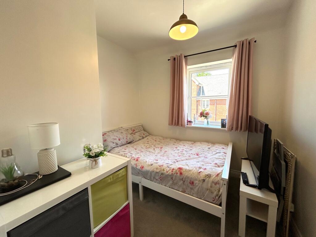 Apartment in Stony Stratford, City of Milton Keynes - View 3