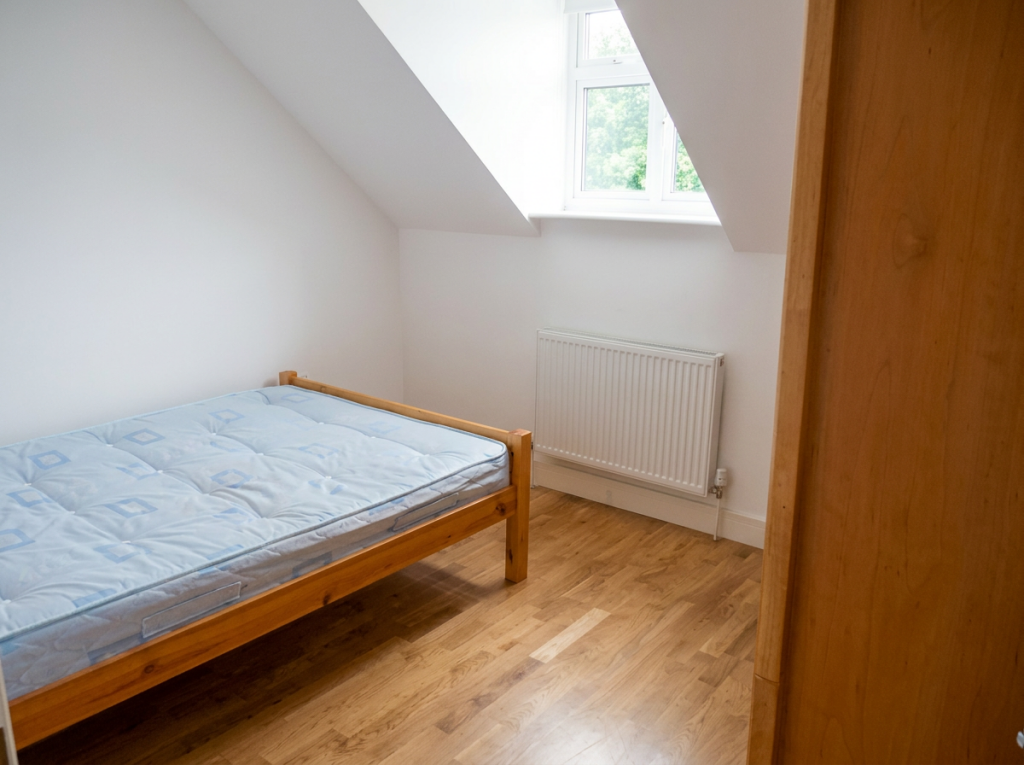 Apartment in Birmingham, Bournbrook - More
