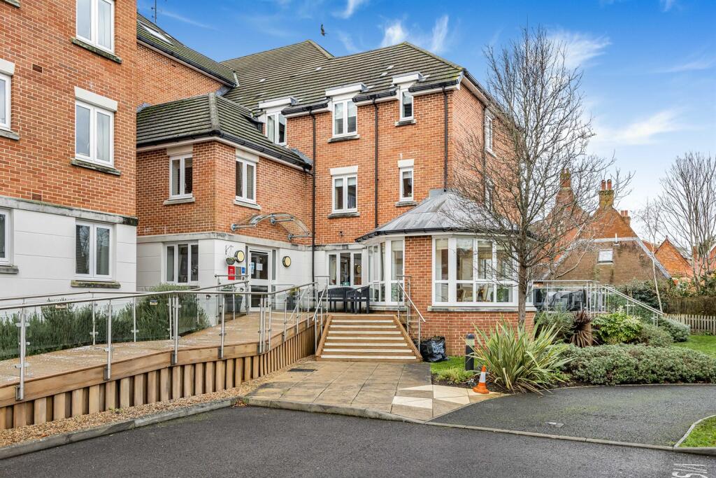 Main image of property: Crayshaw Court, Abbotsmead Place, Caversham, Reading