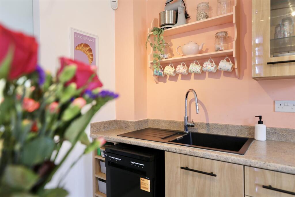 House in Hull, Kingston upon Hull - More