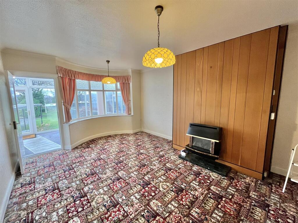 Glossop Road, Charlesworth, Glossop photo 3