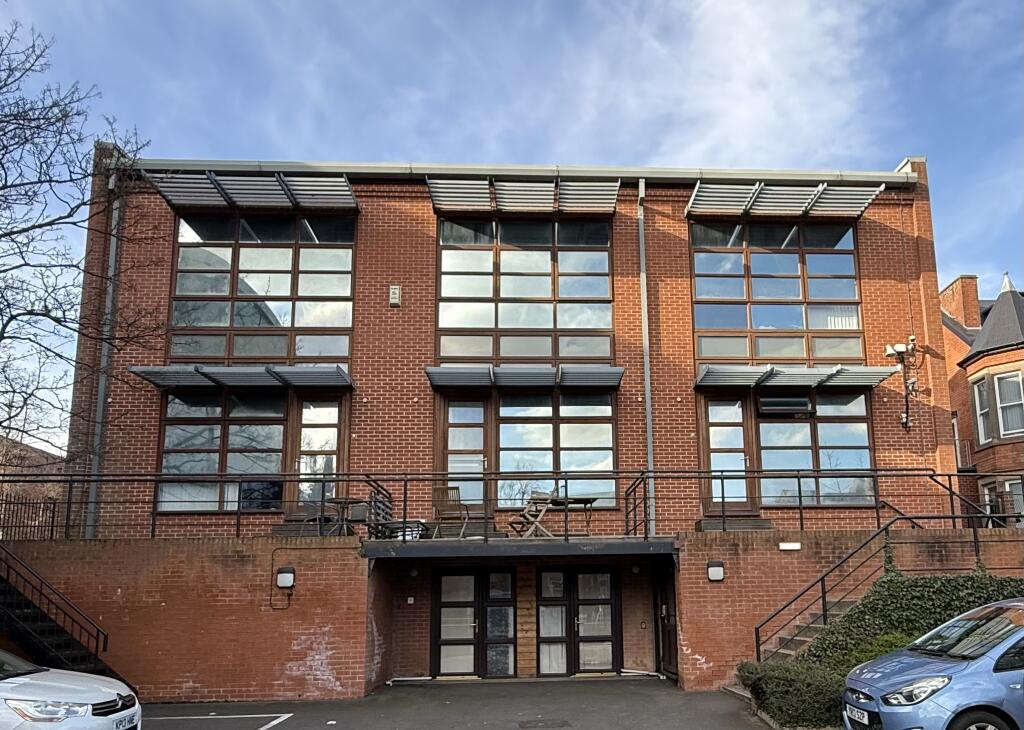 Main image of property: Flat 4, 9 Pelham Road, Nottingham NG5 1AT