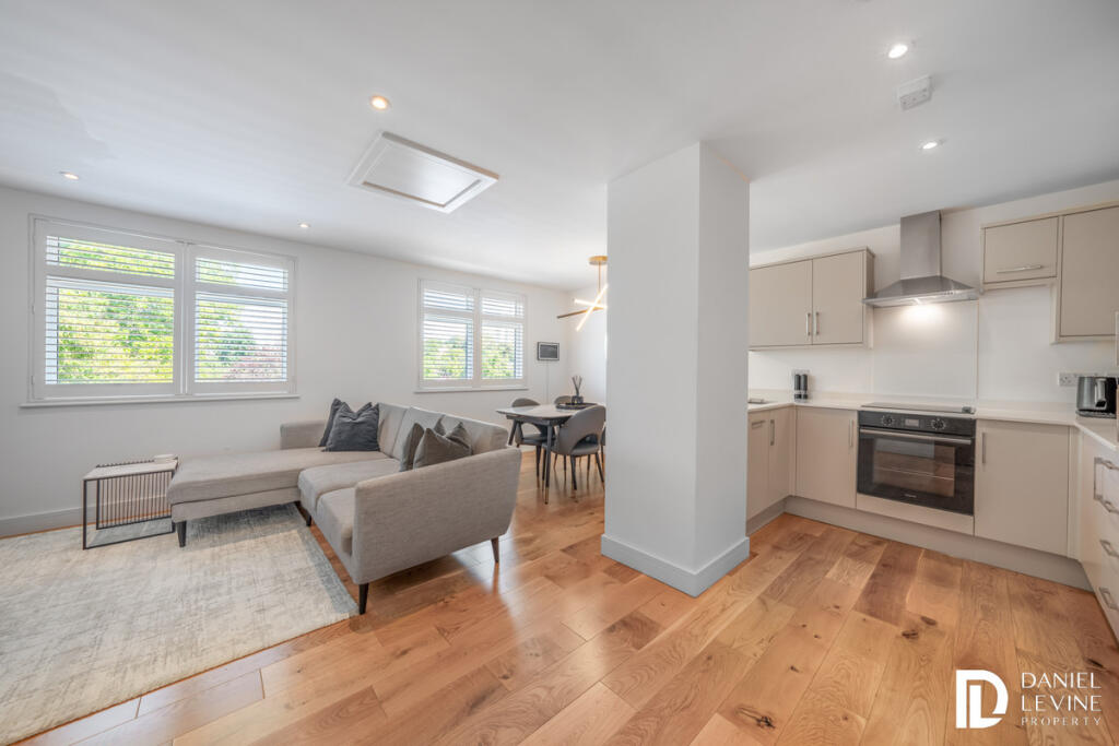 Main image of property: Hendon Way, London, NW2
