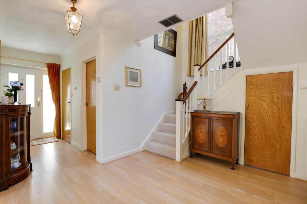St Peters Avenue, Caversham Heights, Reading - View 3