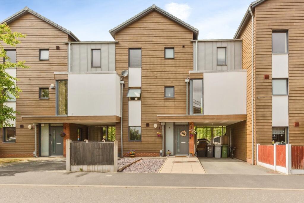 Main image of property: St Johns Vale, Knutsford, Cheshire, WA16