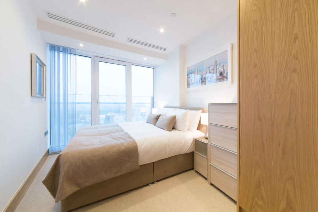 Apartment in London - More